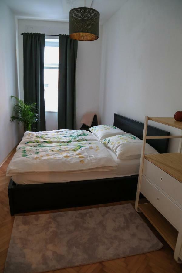 Lovely Apartment In The Heart Of Graz Exterior foto