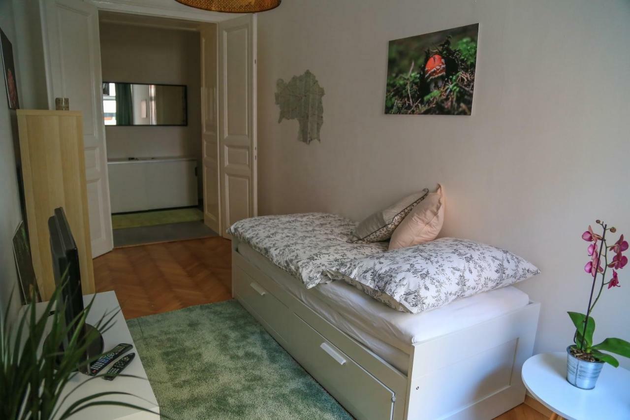 Lovely Apartment In The Heart Of Graz Exterior foto